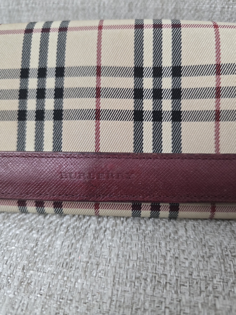 EUC Burberry Vintage Nova Check Continental Long Wallet Burgundy Leather - Picture 2 of 12